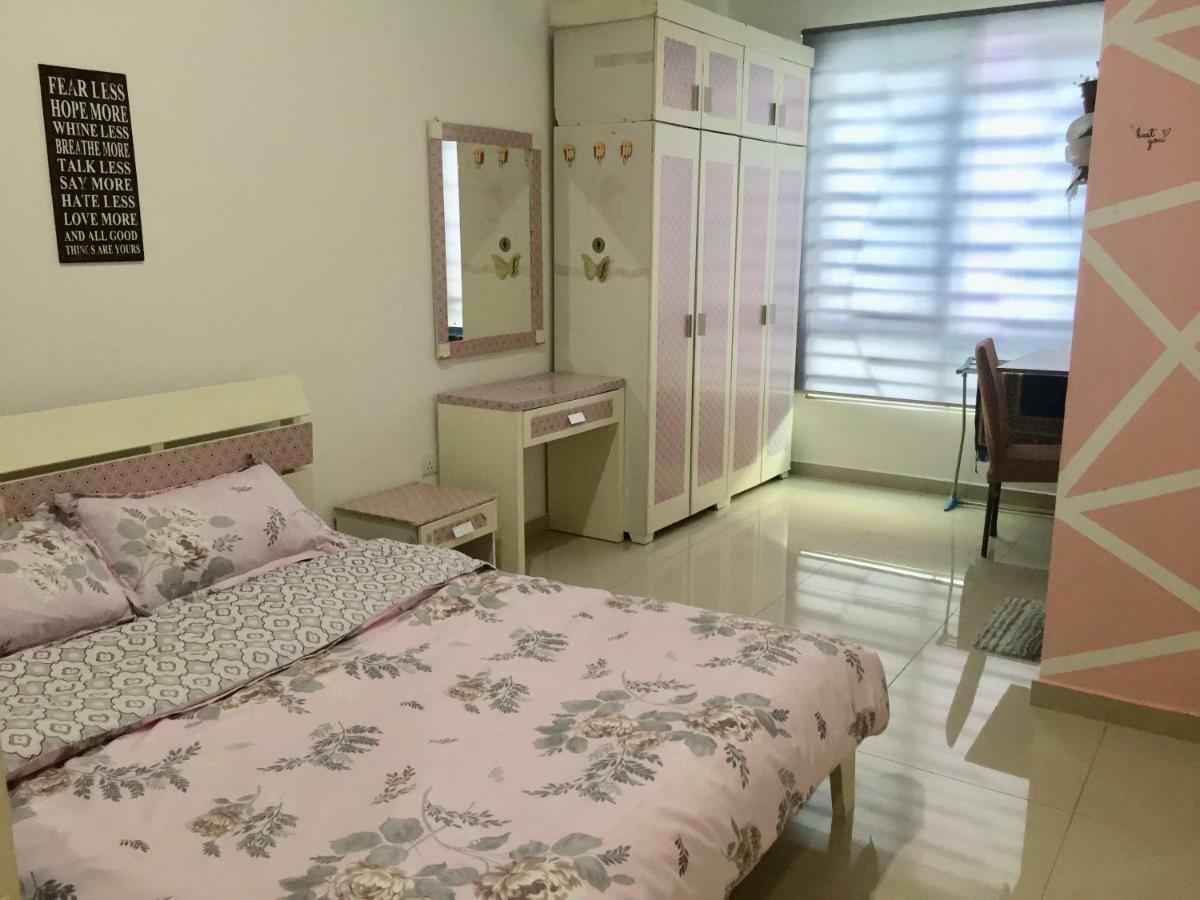 Homestay Dtepian Bayu Bandar Seri Impian Keluang Exterior photo