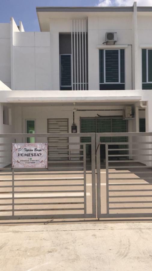 Homestay Dtepian Bayu Bandar Seri Impian Keluang Exterior photo